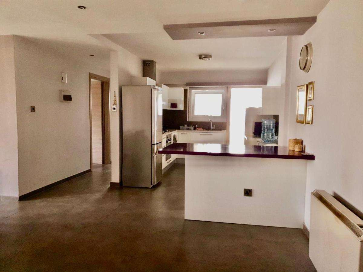2-Bedroom Appartment In Center Nicosia Exterior foto